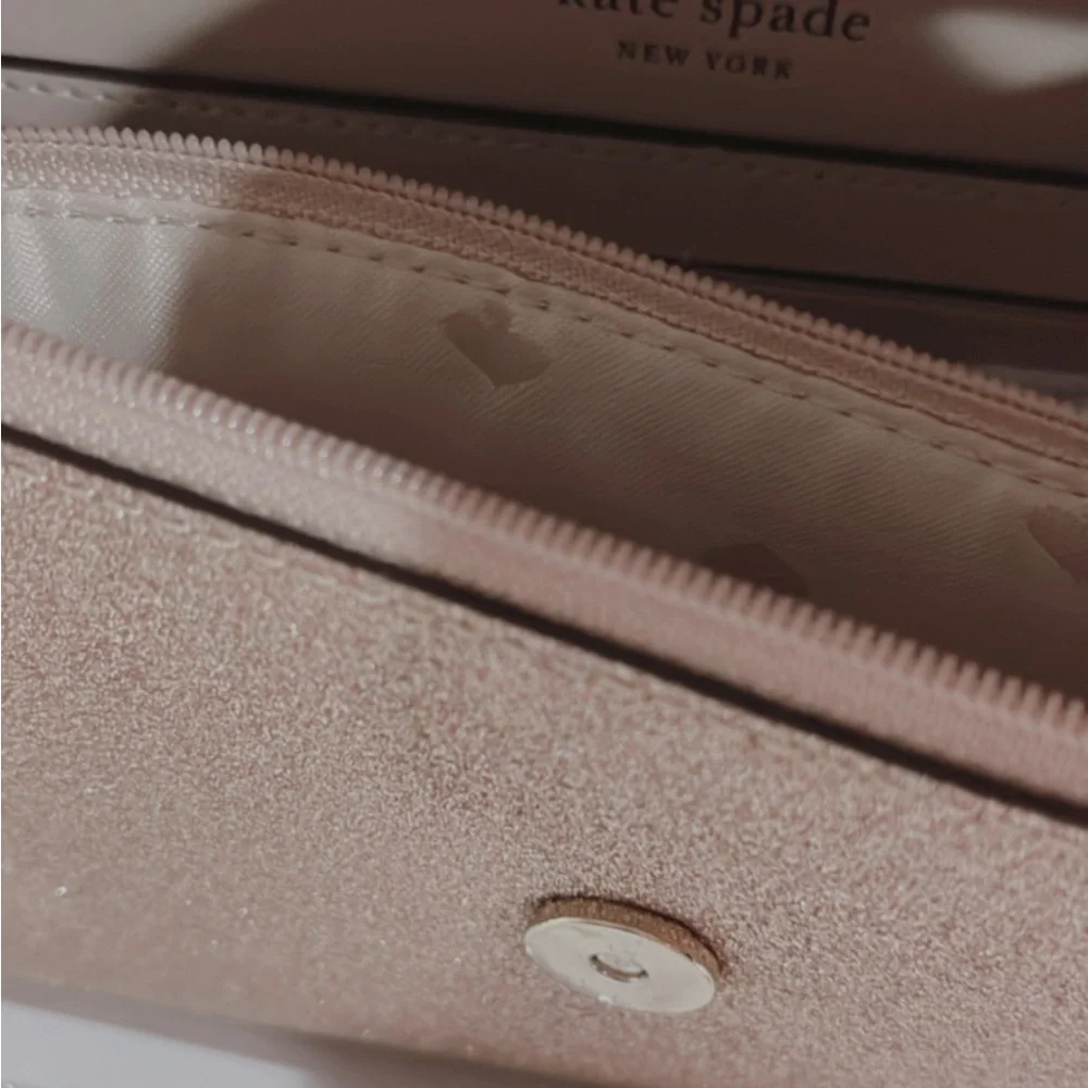 Kate spade purse /wallet - Picture 3 of 4